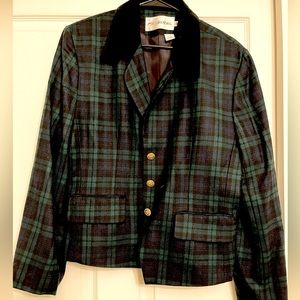 Plaid Vintage Coat with gold buttons and Fur collar